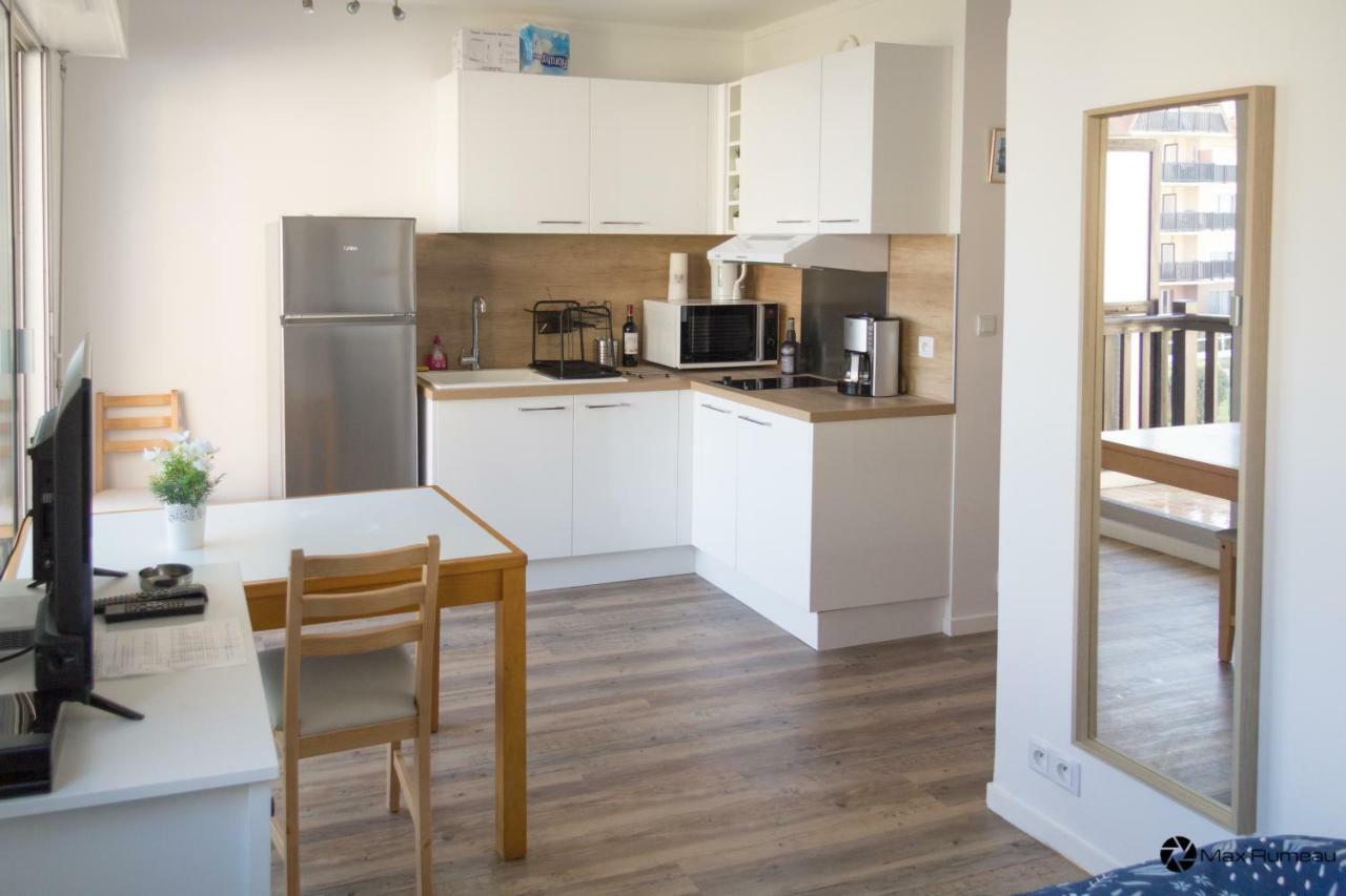 Studio Moderne Acces Plage, Piscine Et Tennis Кабур Екстериор снимка