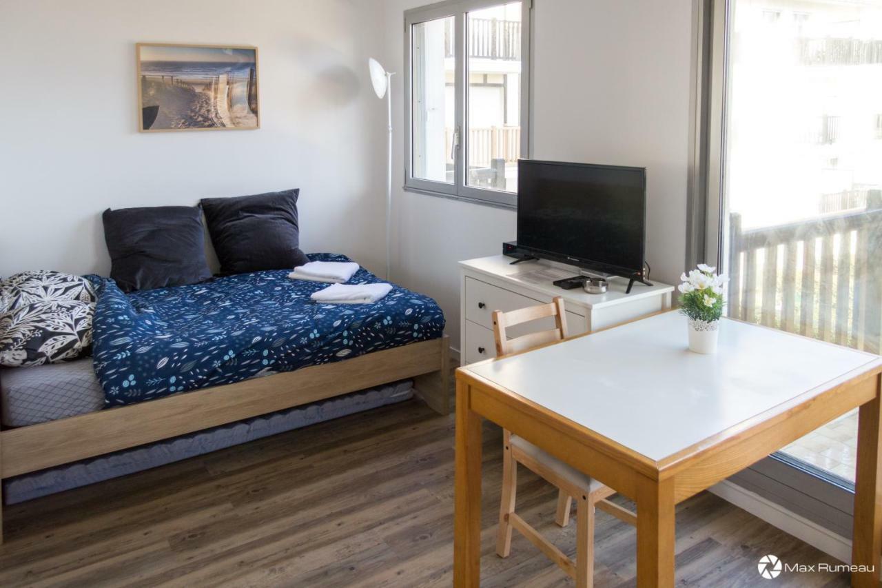 Studio Moderne Acces Plage, Piscine Et Tennis Кабур Екстериор снимка
